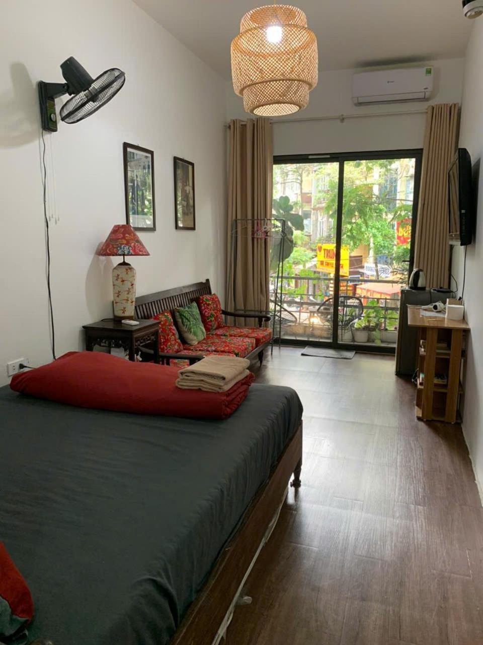 Nusmile Home & Travel 22 Hang Non, Old Town Hanoi Bagian luar foto